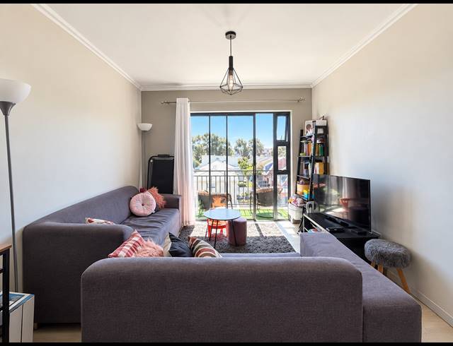2 BEDROOM APARTMENT FOR SALE IN TABLE VIEW